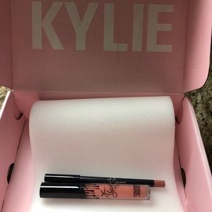 Kylie Jenner matte lip kit
